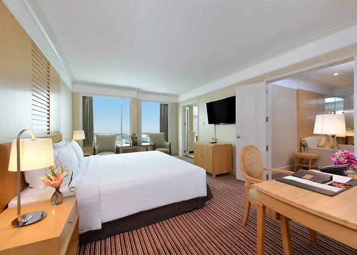 Miracle Grand Convention 4* Bangkok