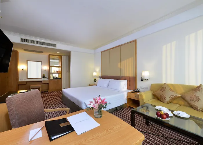 Hotel Miracle Grand Convention 4*