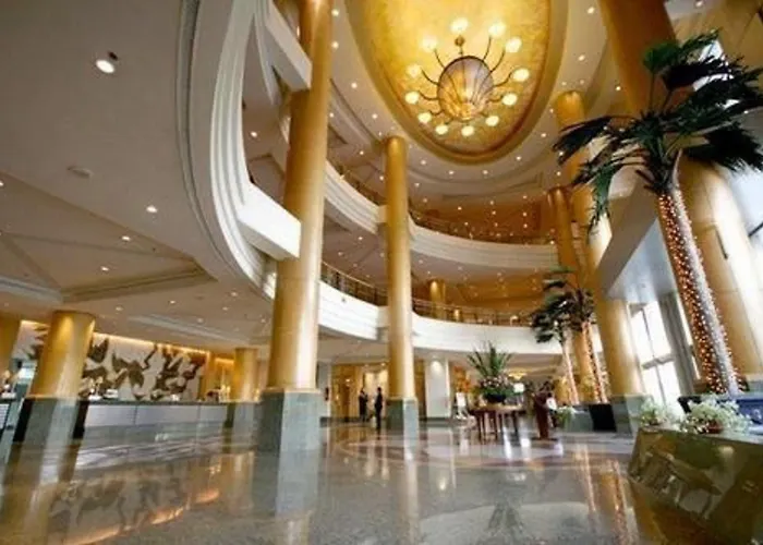 Miracle Grand Convention 4* Bangkok
