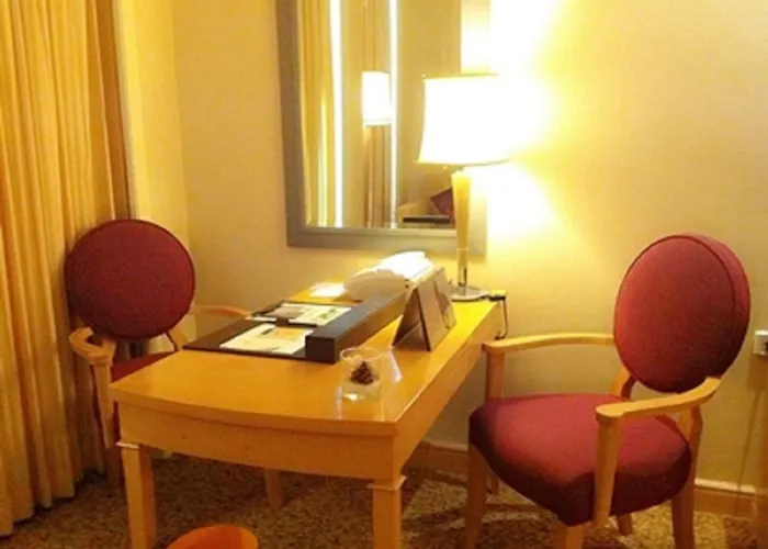 Miracle Grand Convention 4*