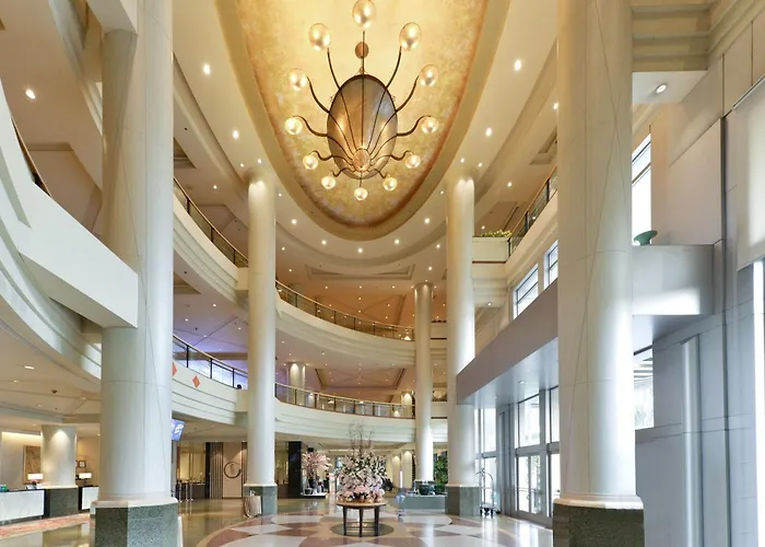 Miracle Grand Convention Hotel 4*