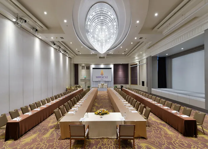 Miracle Grand Convention 4* Bangkok